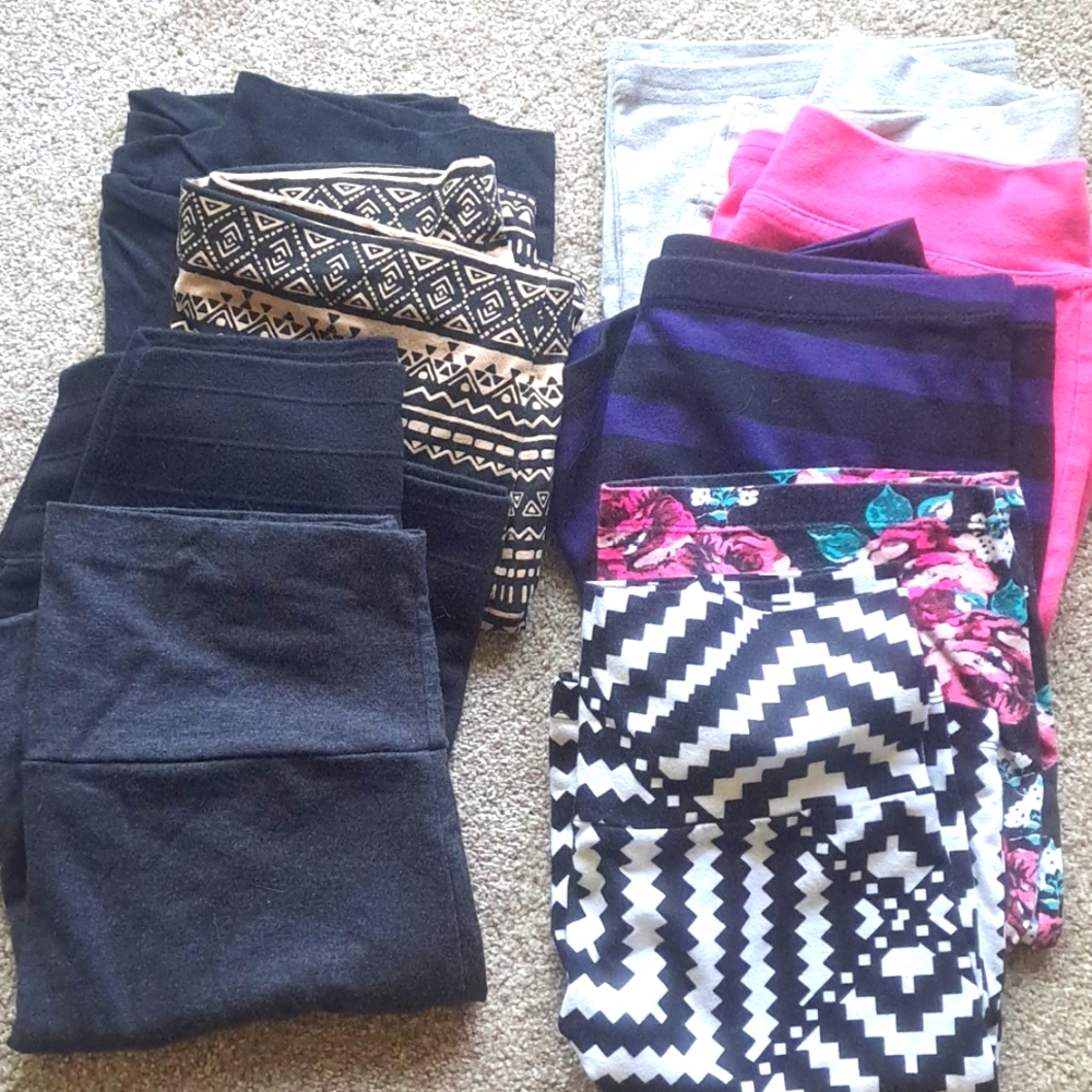 Lot of 9 bodycon skirts.